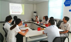 中岳店&ldquo;交流面對(duì)面，溝通心貼心&rdquo;員工經(jīng)驗(yàn)交流會(huì)圓滿舉行！